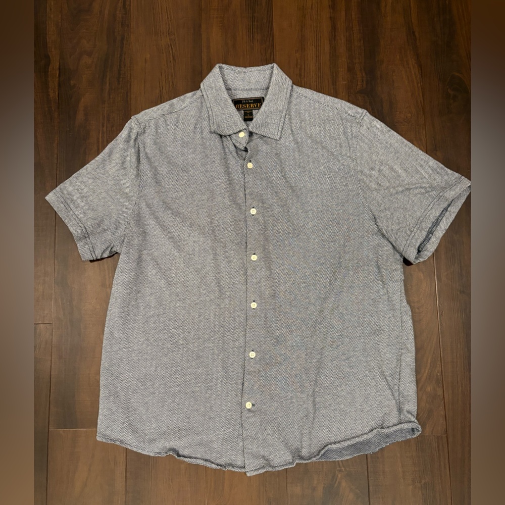 Jos. A. Bank Reserve Casual Buttoned Down Short Sleeve Shirt